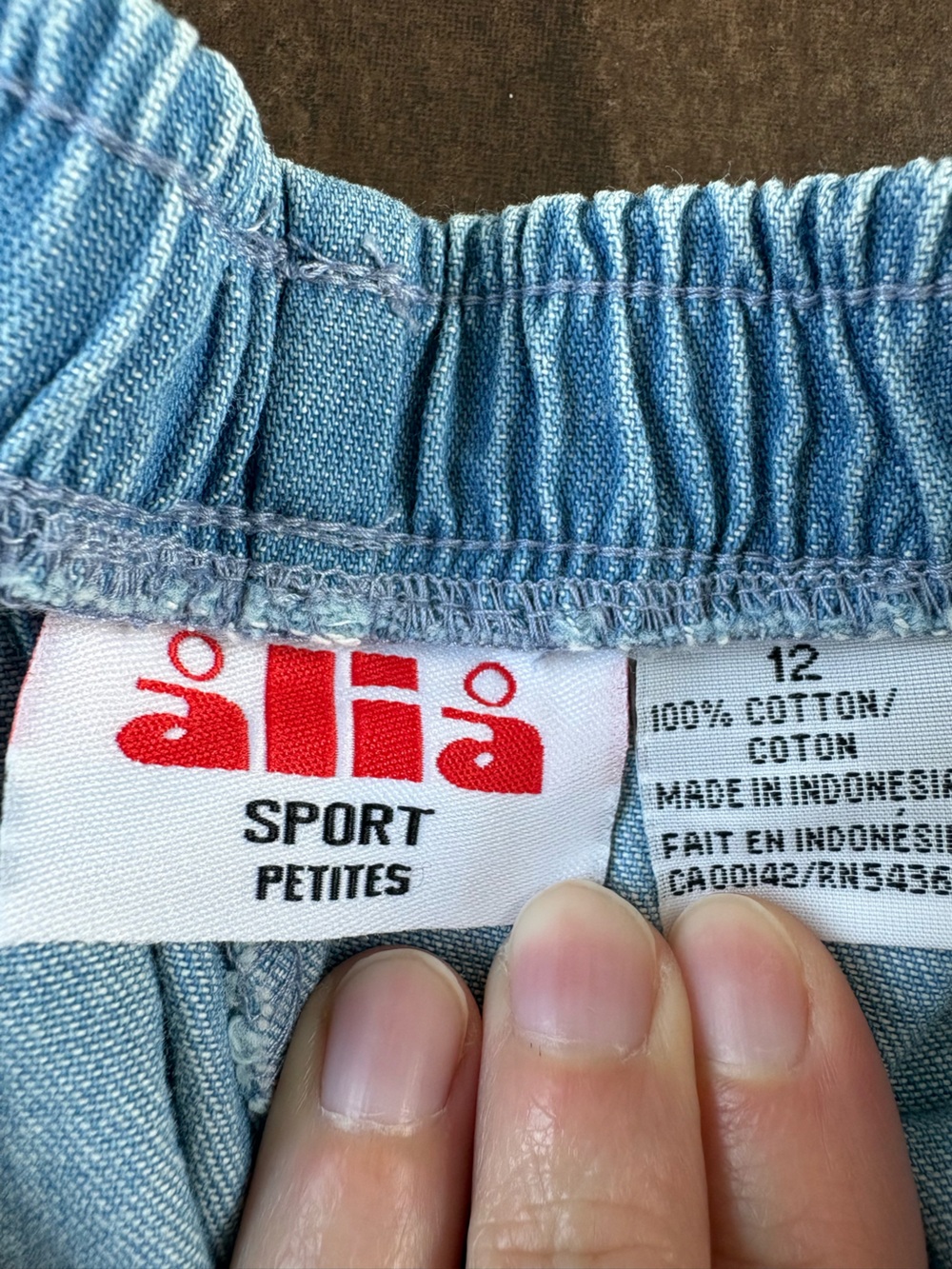 Vintage Alia Sport Chambray Capri Pants Embroidered 100% Cotton Elastic Waist L - Picture 5 of 5